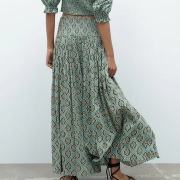 Zara Boho Drawstring Smock Waist Medallion Printed Maxi Skirt In Green S NWT - Picture 2 of 15
